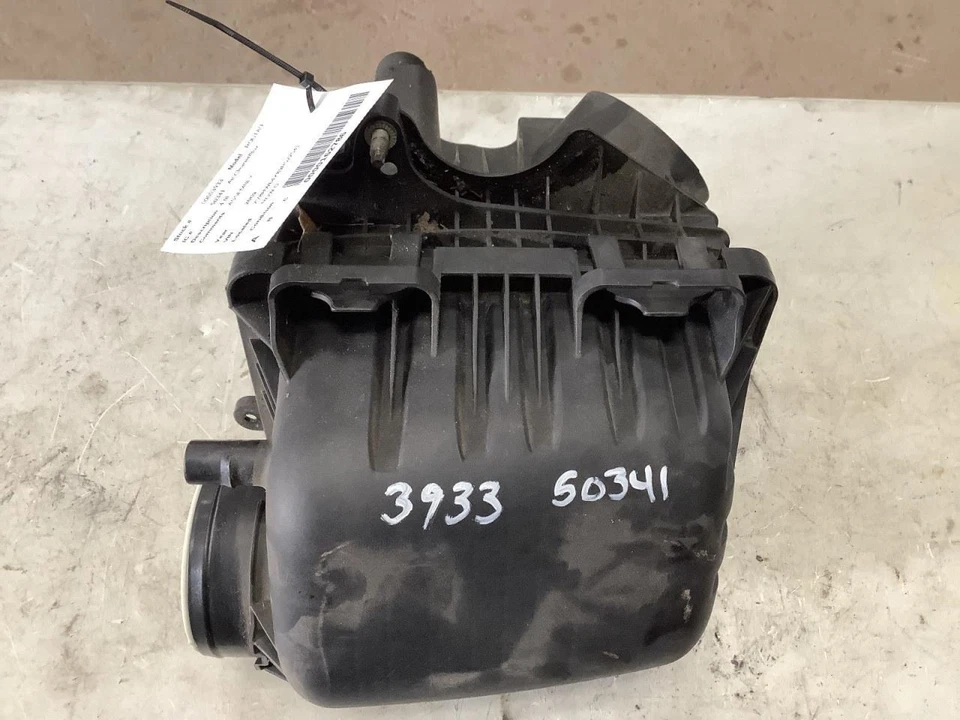 Air Cleaner 3.8L Fits 09-11 ROUTAN 331906 - Image 2 of 4