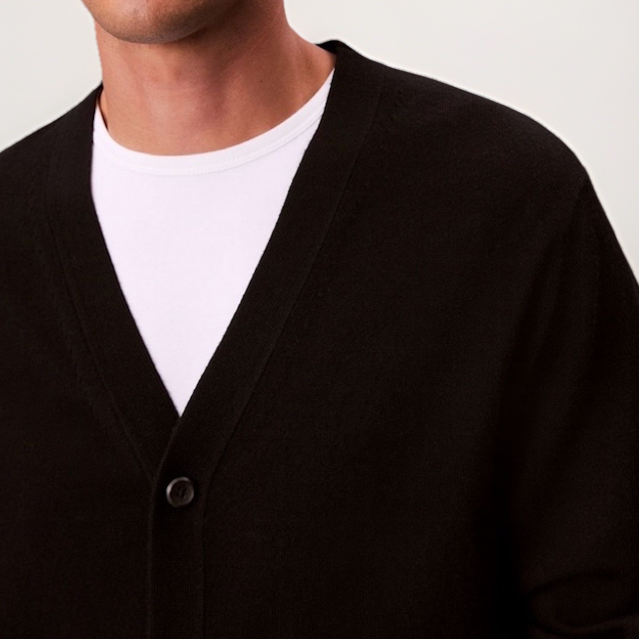 Calvin Klein Black Wool 100percent Cashmere Cardigan Jumper Men’s Size XS NWT image 5