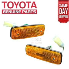 1979 - 1982 TOYOTA PICKUP FRONT DRIVER + PASSENGER SIDE MARKER LIGHT SET OEM NEW