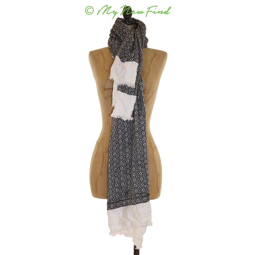 Sole Society Scarf Size 57X26 Jacquard Lightweight Black White B8