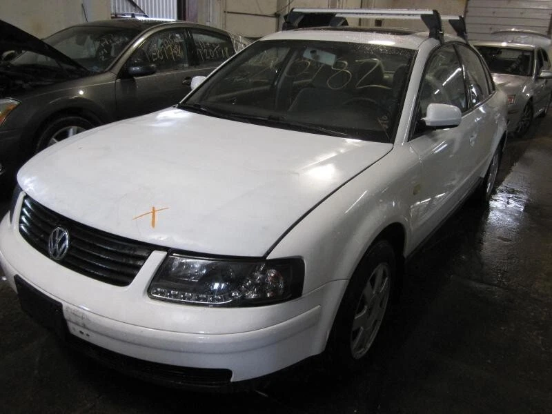 Used Interior Rear View Mirror fits: 1999 Volkswagen Passat  Grade A Foto 3 de 4