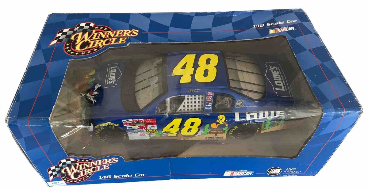 Jimmie Johnson #48 Looney Tunes Stock Car 2002 1/18 Winners Circle