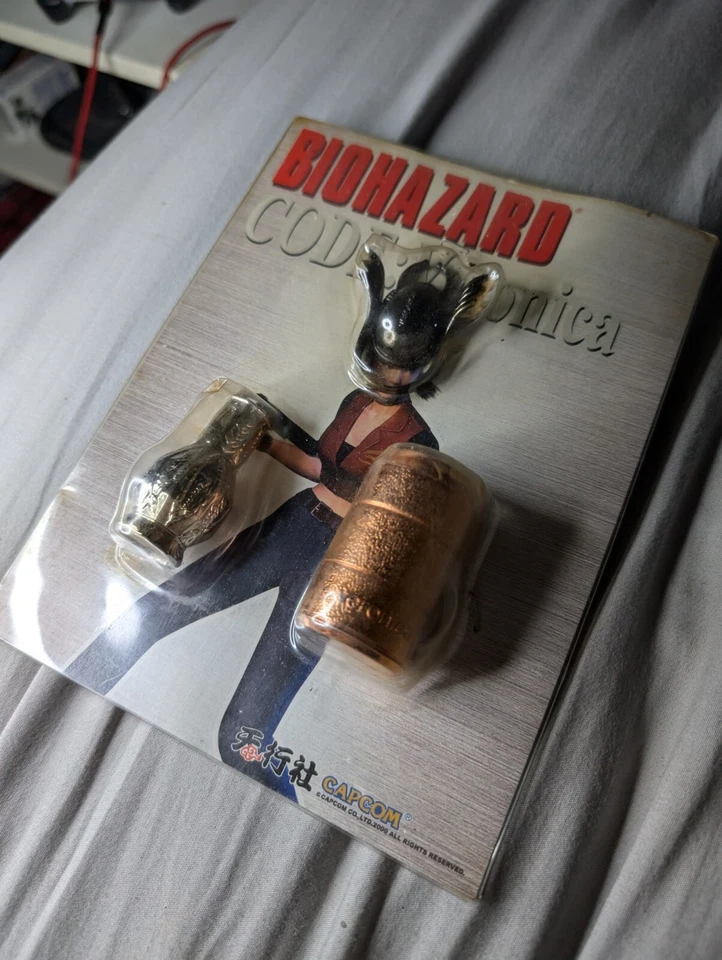 RESIDENT EVIL CODE VERONICA BIOHAZARD METAL PROMO HONG KONG COMICS CAPCOM PS2 - Image 2 of 4