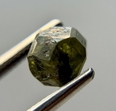 Natural Demantoid Garnet Crystal   4.810 ct   Ural Mountains, Russia   Green