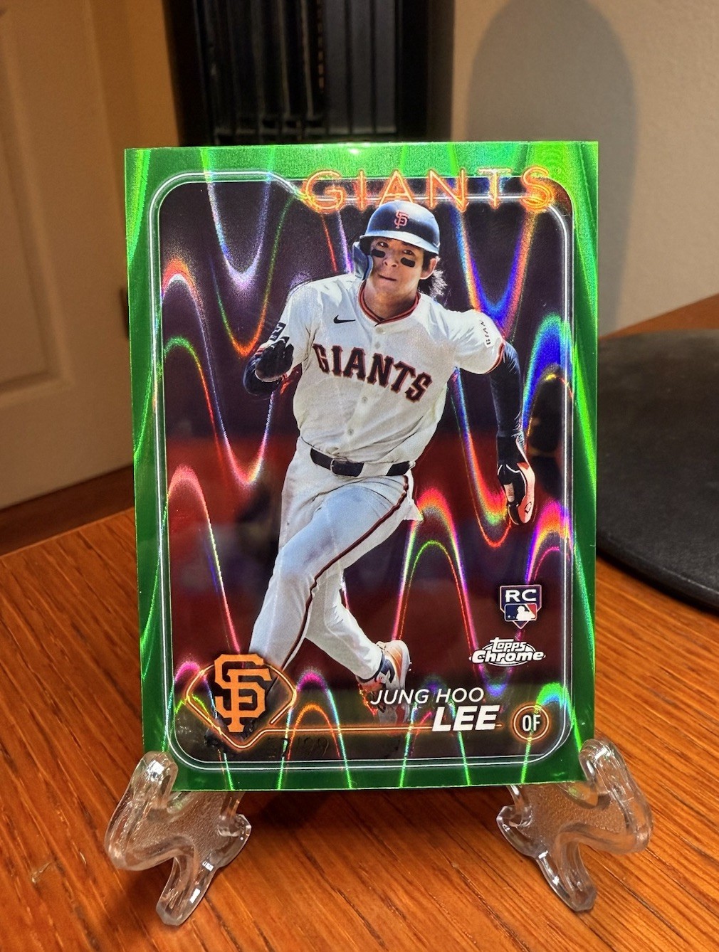 Jung Hoo Lee (RC) Green Raywave /99 - 2024 Topps Chrome #201 - SF Giants