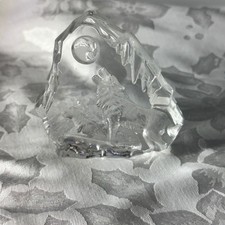 Vntg Crystal Etched Wolf Howling at Moon Glass Paperweight Sculpture Excellent