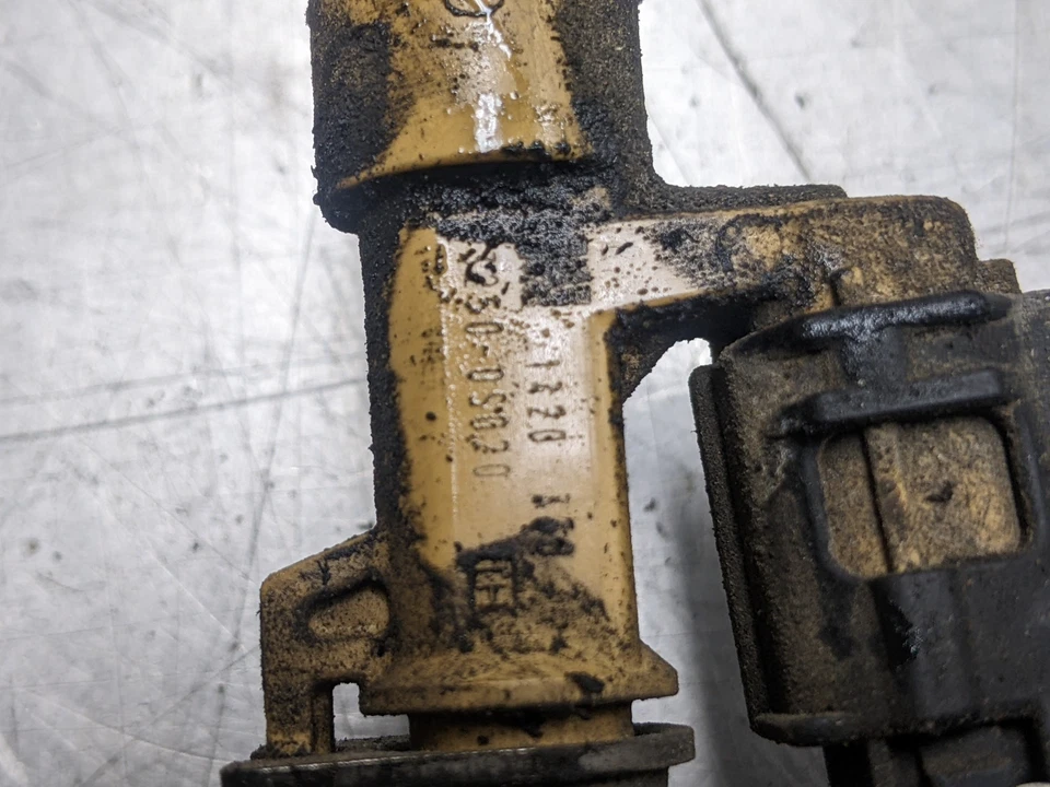 Juego de inyectores de combustible con riel para 07-20 Toyota Tundra 5.7 232500S020 gasolina Foto 4 de 4