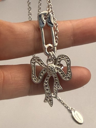 used vivienne Westwoods siver necklace