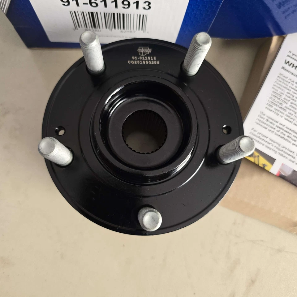 Conjunto de buje y cojinete de rueda Carquest 91-611913 para Kia Sedona 15-21 Foto 3 de 4