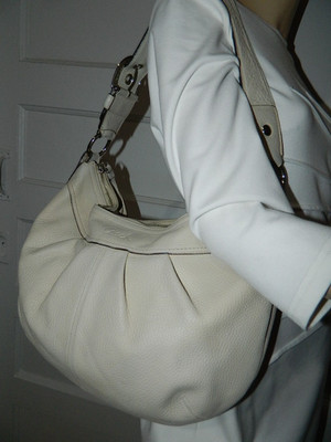 COACH SOHO PLEATED LEATHER HOBO HANDBAG F13731