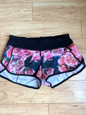 Lululemon Speed Up Shorts Black Red Pink Multi Floral 2.5 in inseam Size 6