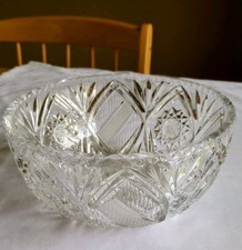 Vtg Crystal Bowl Heavy Centerpiece Clear Cut Glass Lrg 8x3.75" Serving Fruit Flo