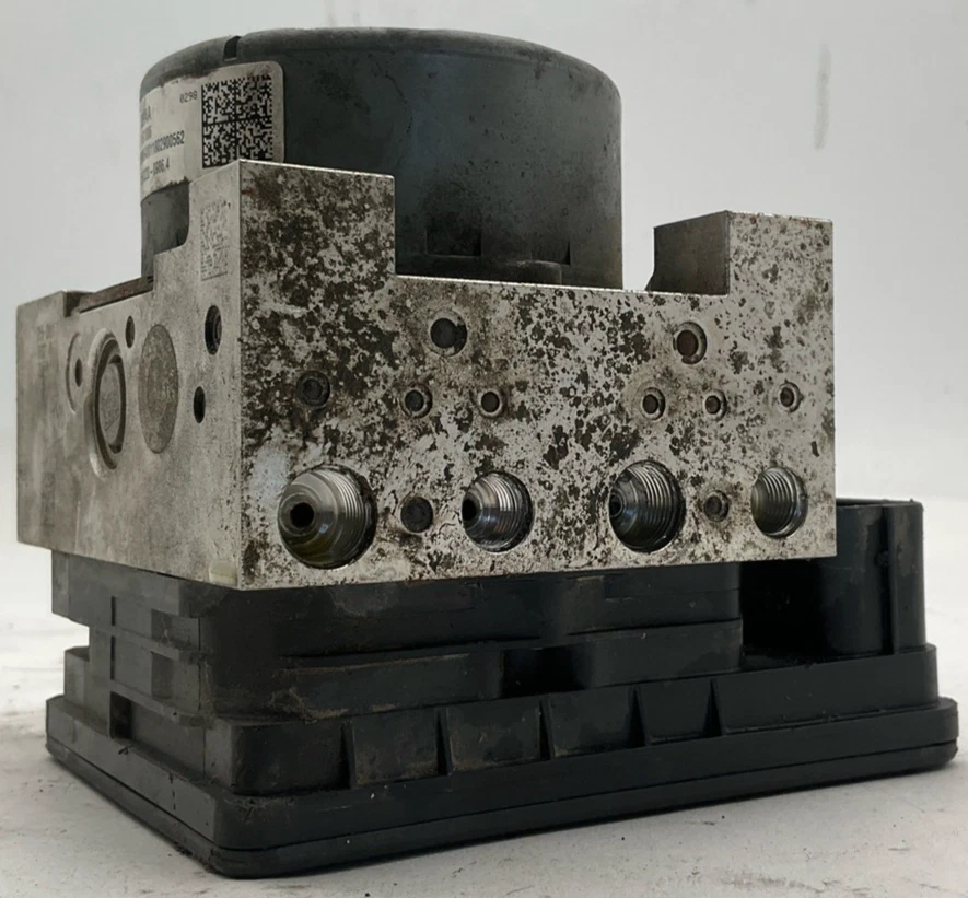 Dodge Challenger 2018-2023 piezas de freno antibloqueo ABS 3,6 L 102 k millas OEM Foto 4 de 4