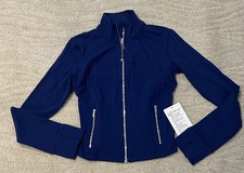 Lululemon Women's clubhouse blue/silver Define cropped NULU Jacket, Size 6, BNWT