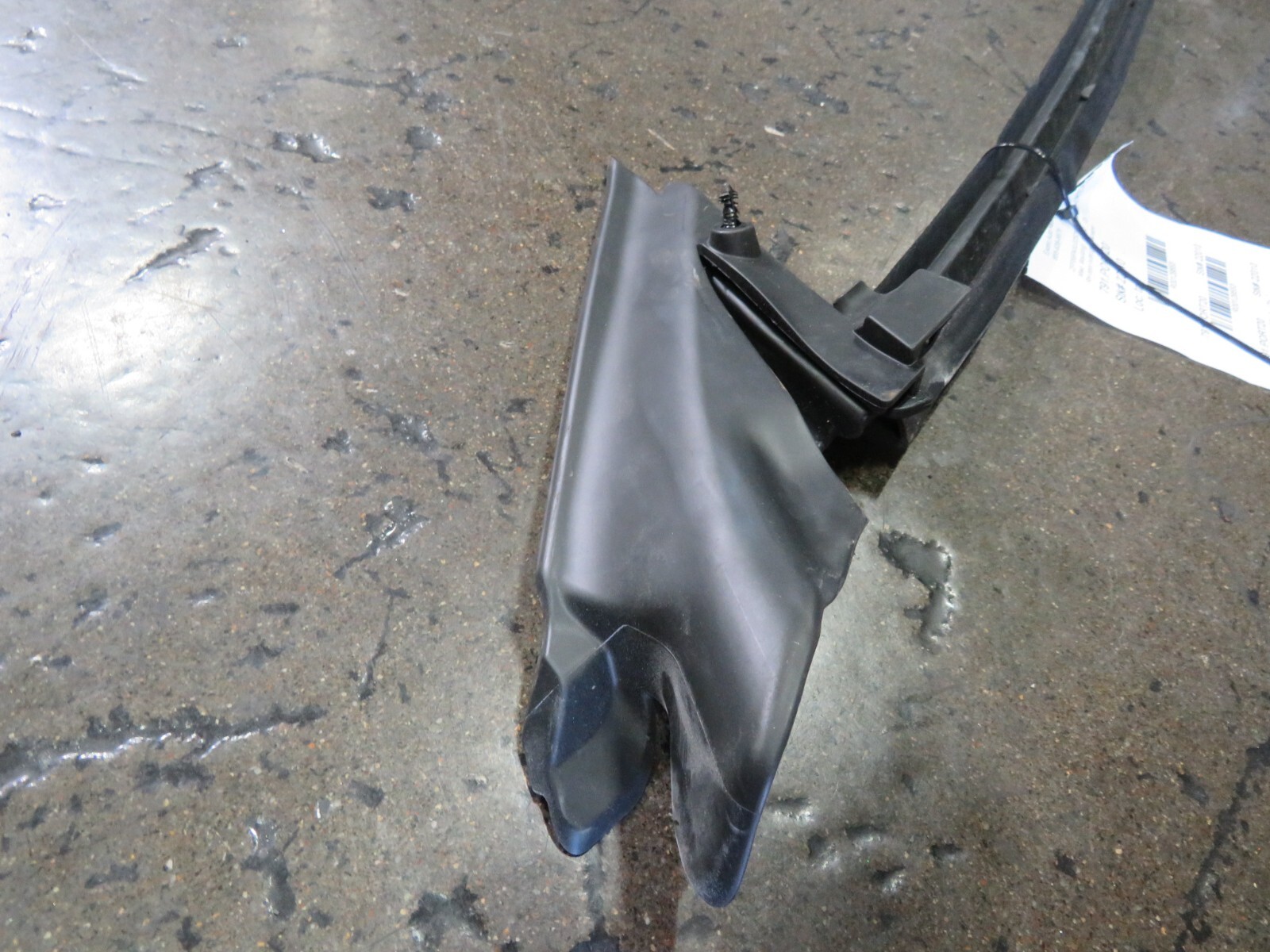Ferrari Portofino, RH, Outer Glass Scraper Molding, Used, P/N 89107900