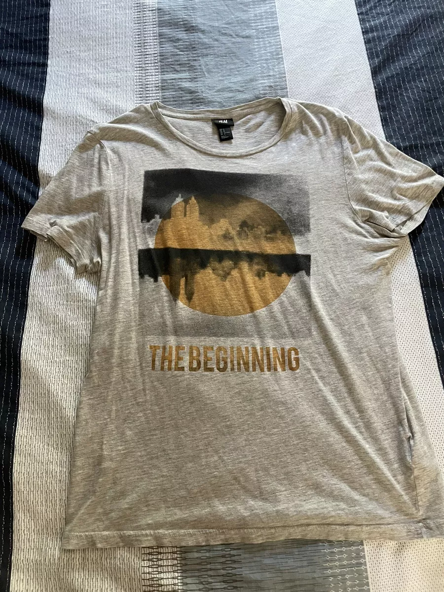 H M City Sunset Graphic T Shirt Men s Medium Gray eBay