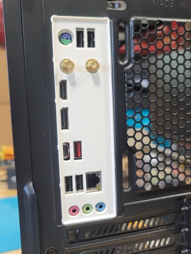 Gigabyte B660 DS3H AC Protector de E/S/Cubierta de Panel Trasero - Disponible al por mayor - Imagen 7 de 7