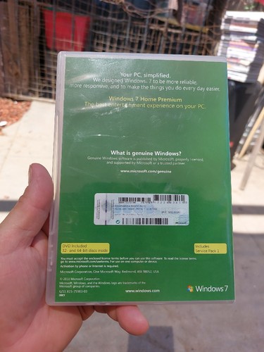 Microsoft Windows 7 Home Premium Upgrade 2 Discs 32 And 64 Bit Good Condition - Picture 2 of 6