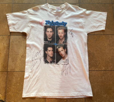 Vintage 1990 s  No Authority   Boy Band  Group SIGNED AUTOGRAPHED T Shirt