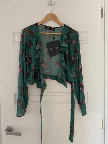 The Fifth Label Keystone LS Crop Wrap Top - Size L - 5+ items free AU post - NWT - Picture 2 of 12