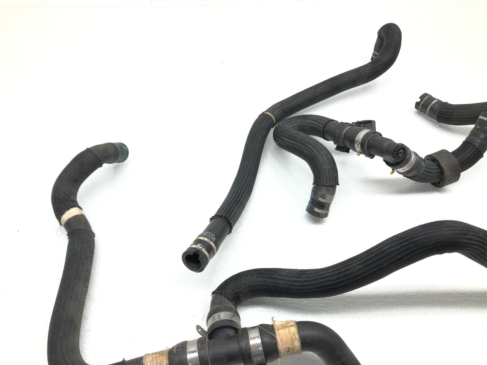 2017-2020 MASERATI LEVANTE 3.0L ENGINE RADIATOR COOLANT HOSE TUBE LINE SET OEM.