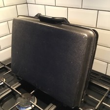 Samsonite Hard Shell Lockable Grey Briefcase with combination lock. VGC.