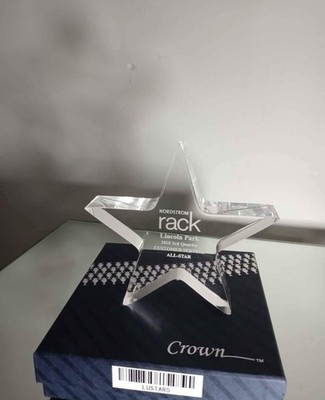 STAR ACRYLIC PAPERWEIGHT BY LISTAR CROWN 4.5''