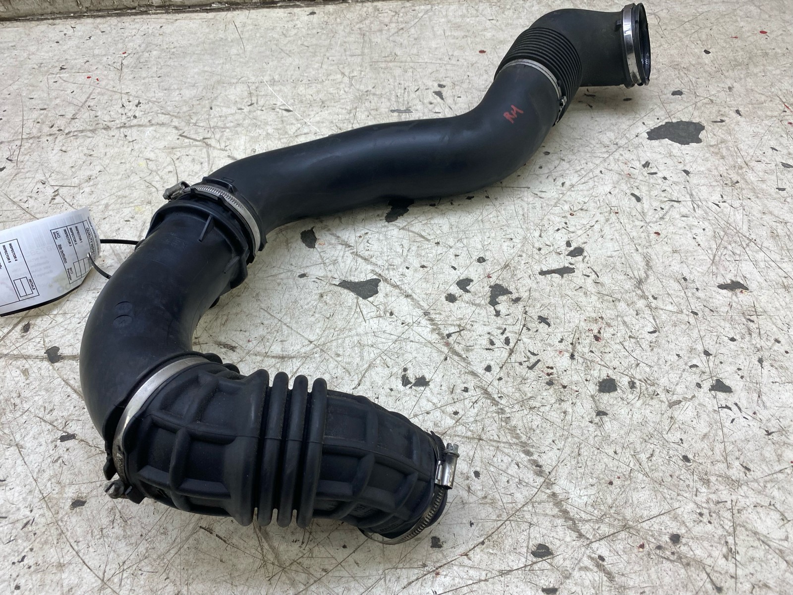 2016-2020 BENTLEY BENTAYGA 6.0L RIGHT AIR INTAKE DUCT TUBE HOSE PIPE 36A129616A
