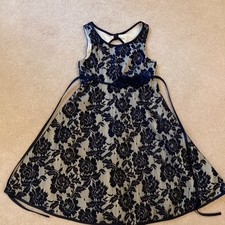 BONNIE JEAN PARTY/ FANCY OCCASION DRESS, 8, SLEEVELESS, FABRIC FLOWERS, SASH