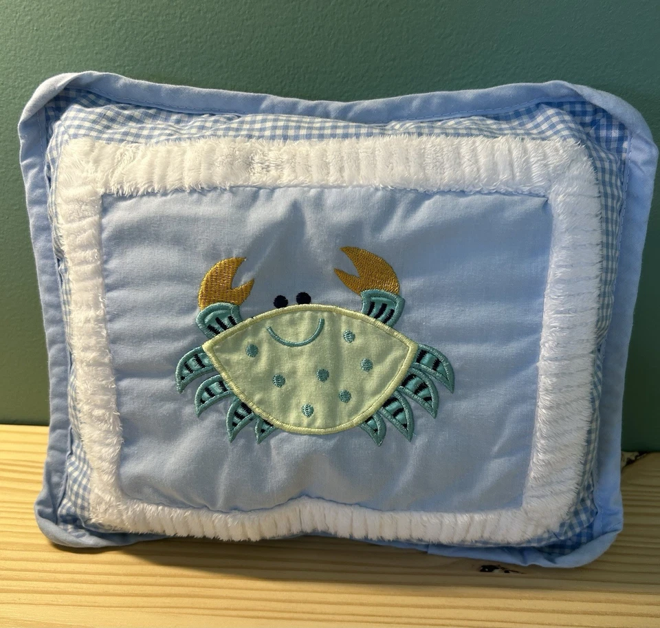 KIDSLINE SEA LIFE Baby Quilt Valance Diaper Stacker 2 Sm Pillows 5 Wall Hangings - Image 4 of 4