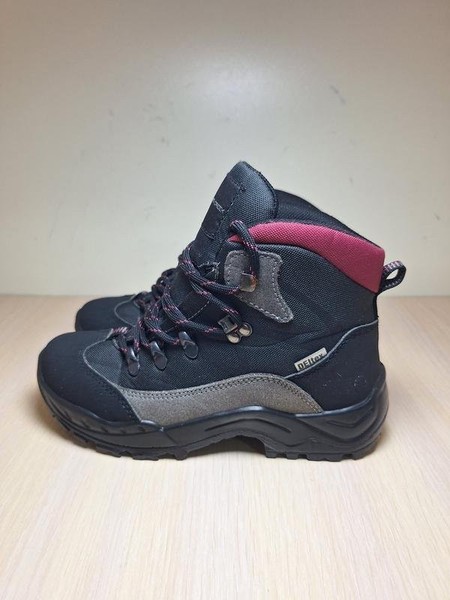 Women Highland Creek Boots Pink 36