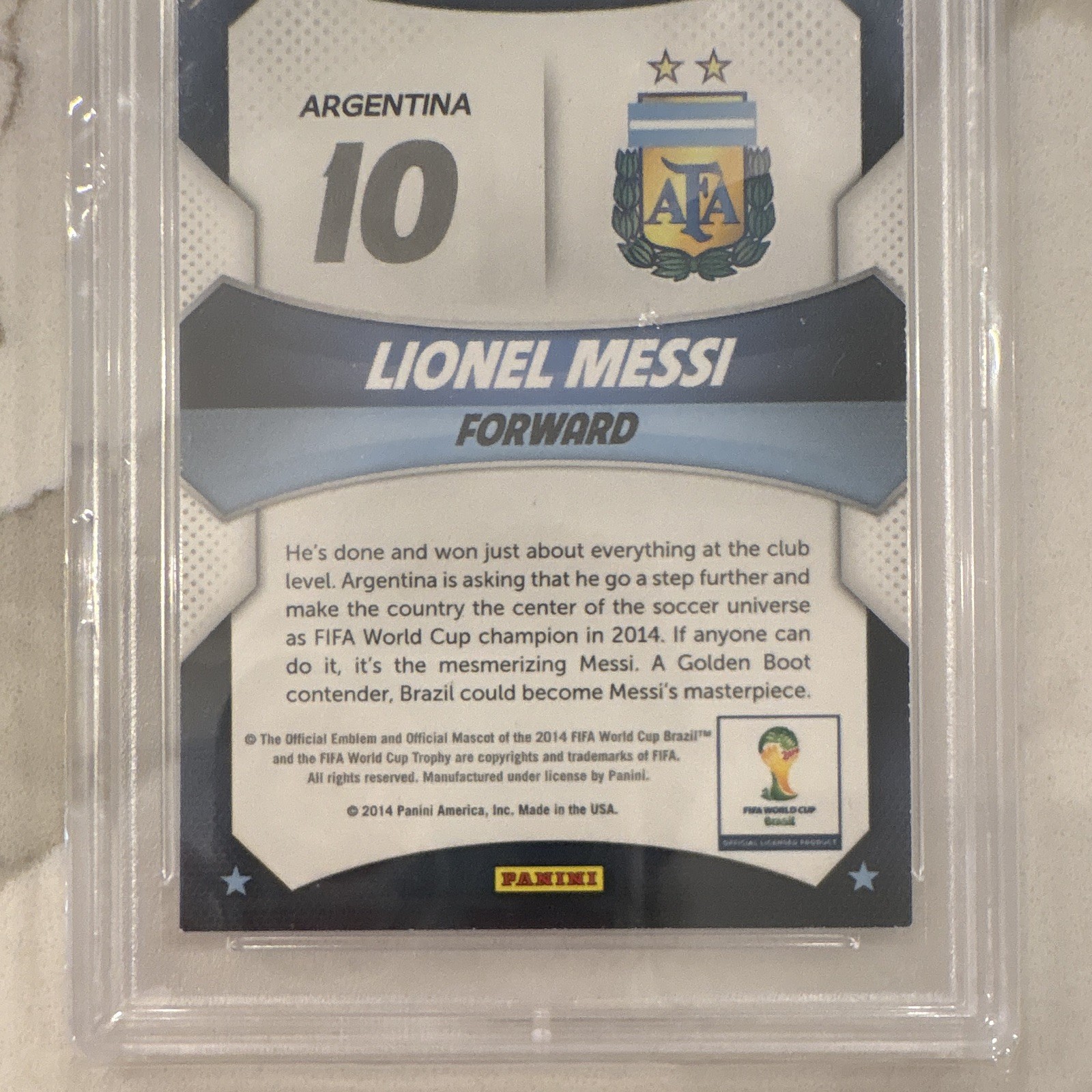 Panini 2014 Prizm World Cup World Cup Stars Lionel Messi #1 PSA Graded view 5