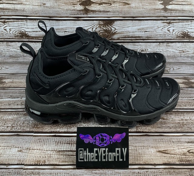 nike vapormax plus black size 14