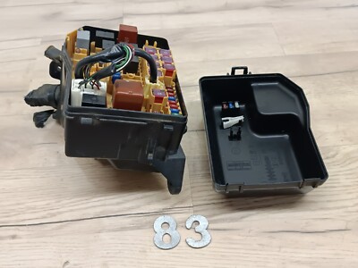Sicherungskasten 2.0 Toyota Avensis Verso Kombi Bj. 2004