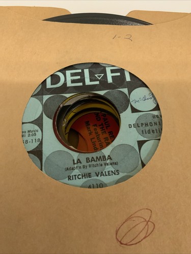 Vintage 45 Rpm Records In An Album 40’s ,50’s & 60’s - Picture 2 of 17