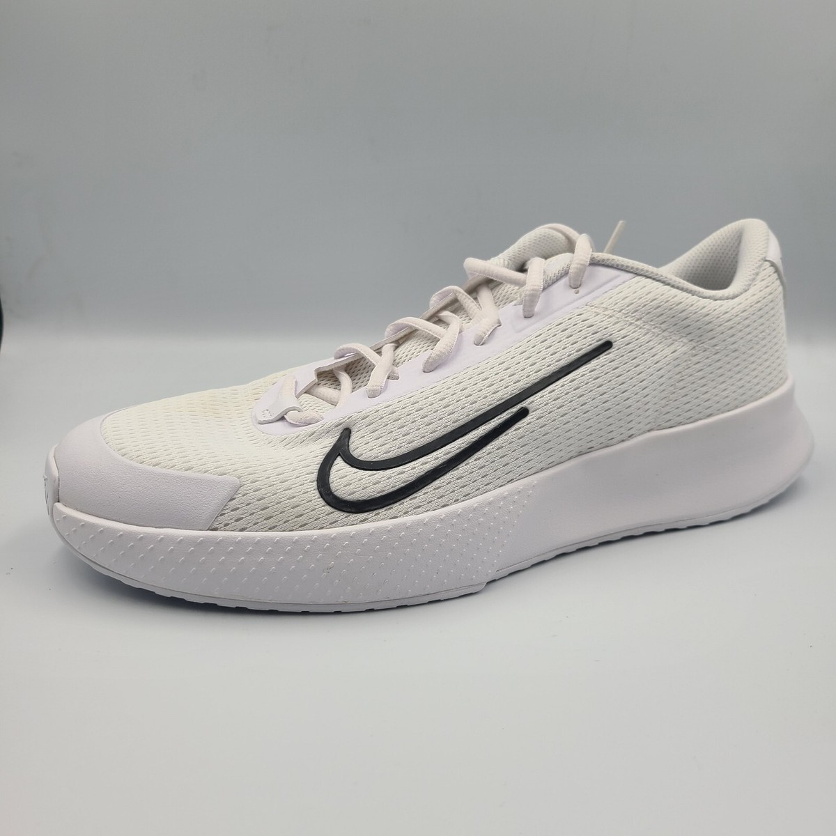 NEW Nike Court Vapor Lite 2 Men HC Tennis Shoes, White/Black