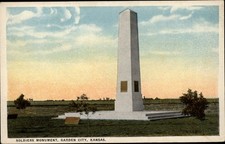 Soldiers Monument WWI Garden City Kansas ~ 1920s vintage postcard
