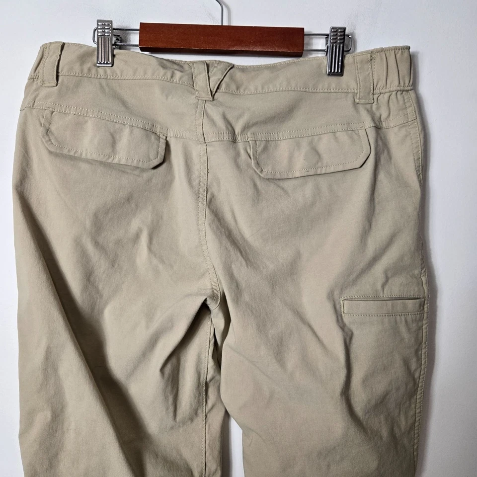Pantalones capris Duluth Trading Co para mujer talla 8 Dry on the Fly corte bootcut bronceado cargo Foto 3 de 4