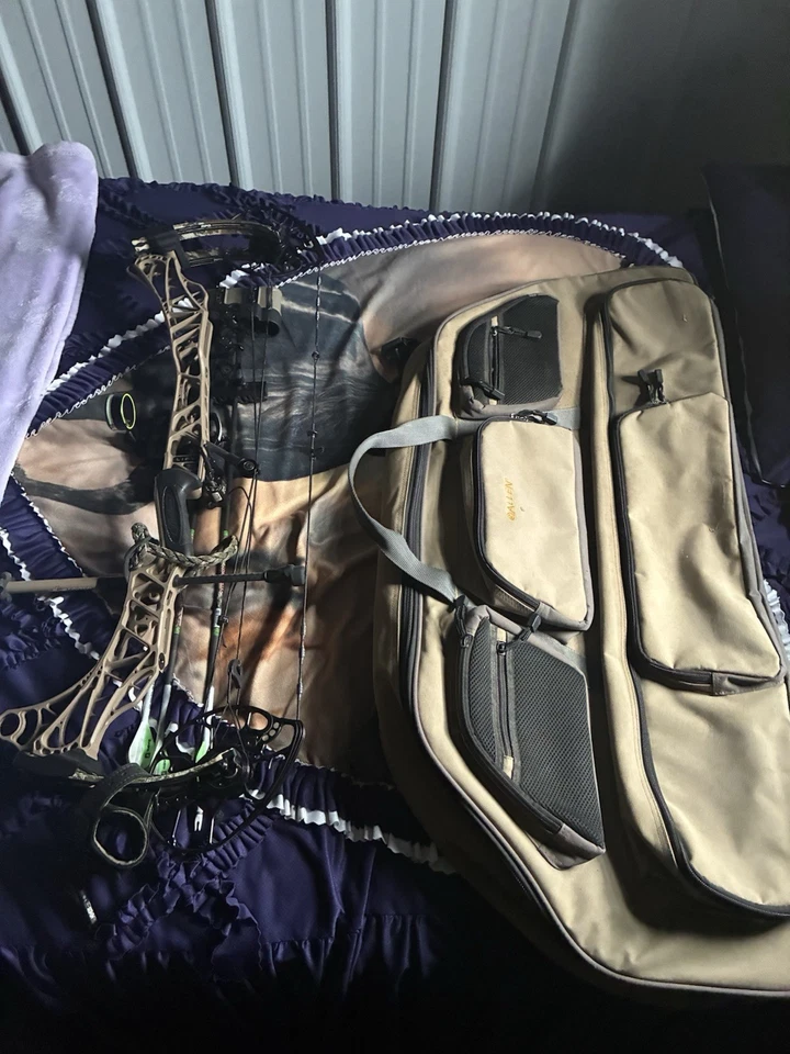 2024 Lift Bow Case Quick Release 1700.00 Foto 2 de 4