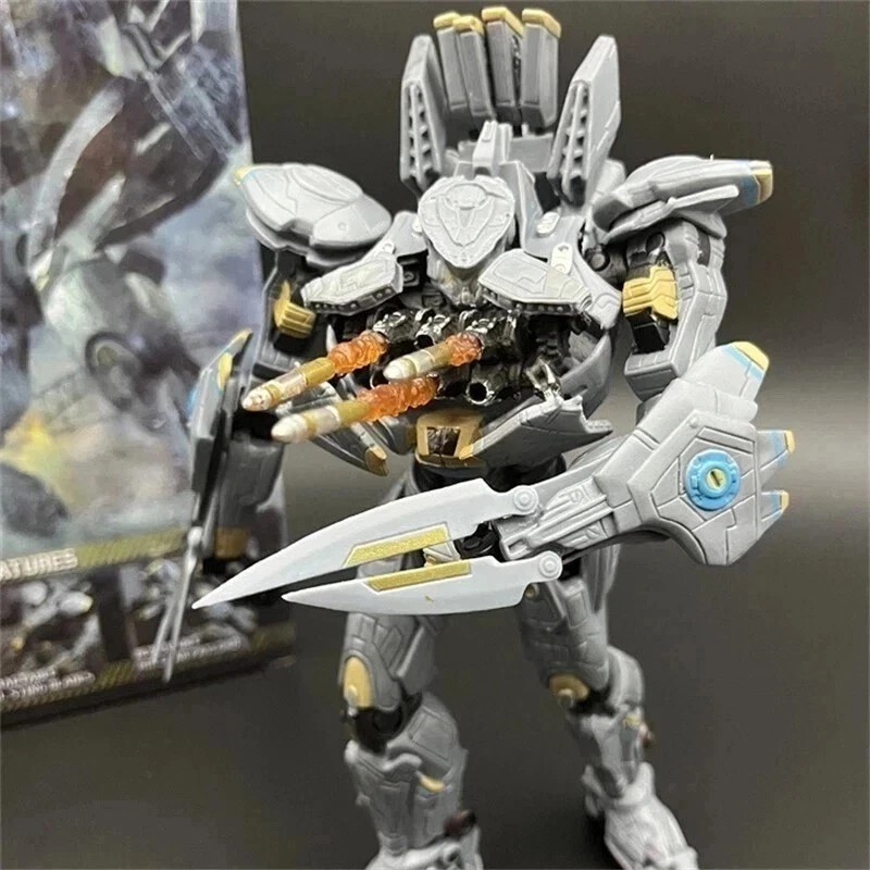 NECA Pacific Rim Figure Mecha Hunter Striker Eureka Collection