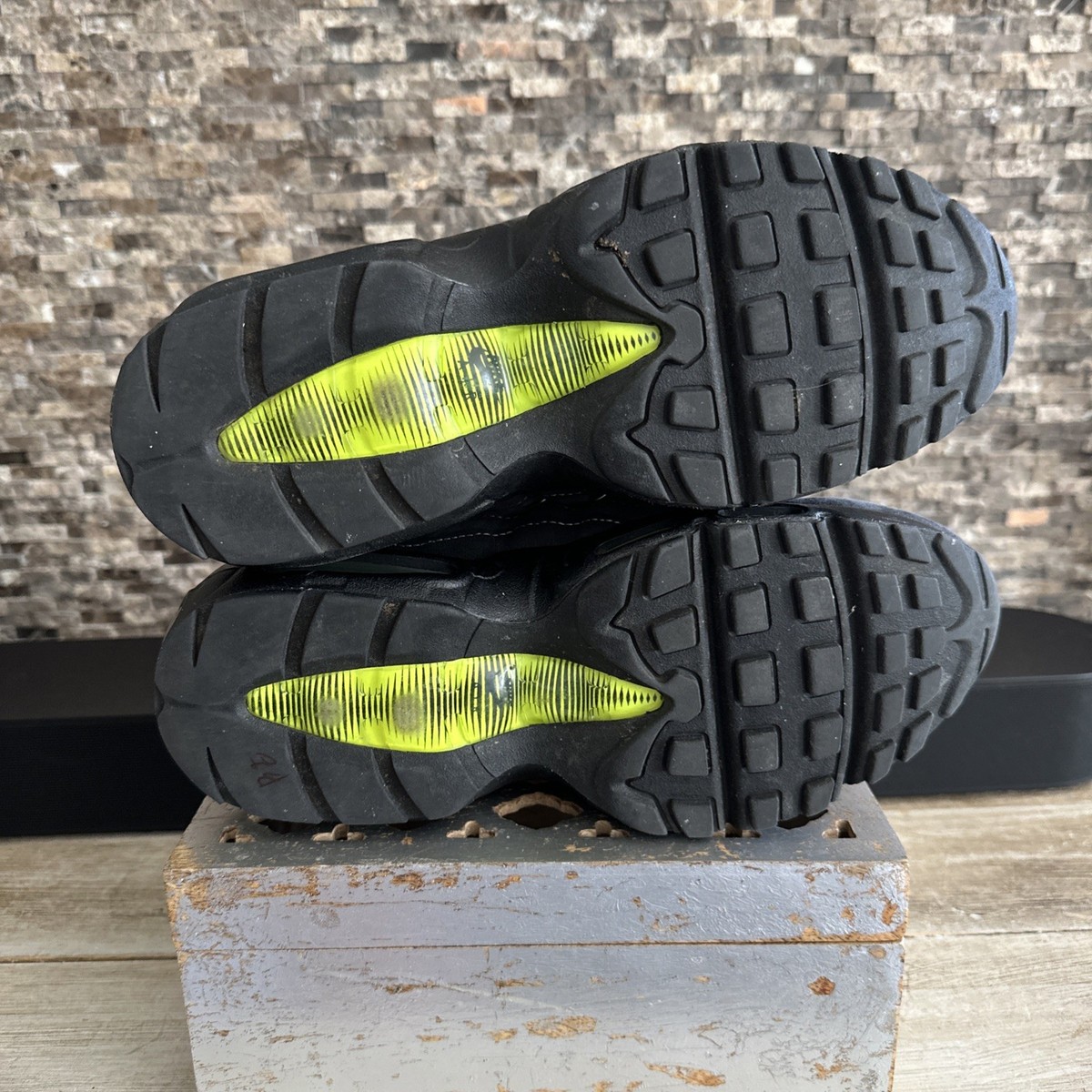 Nike Air Max 95 OG GS Black Yellow Gray Youth Sneaker US 6.5Y