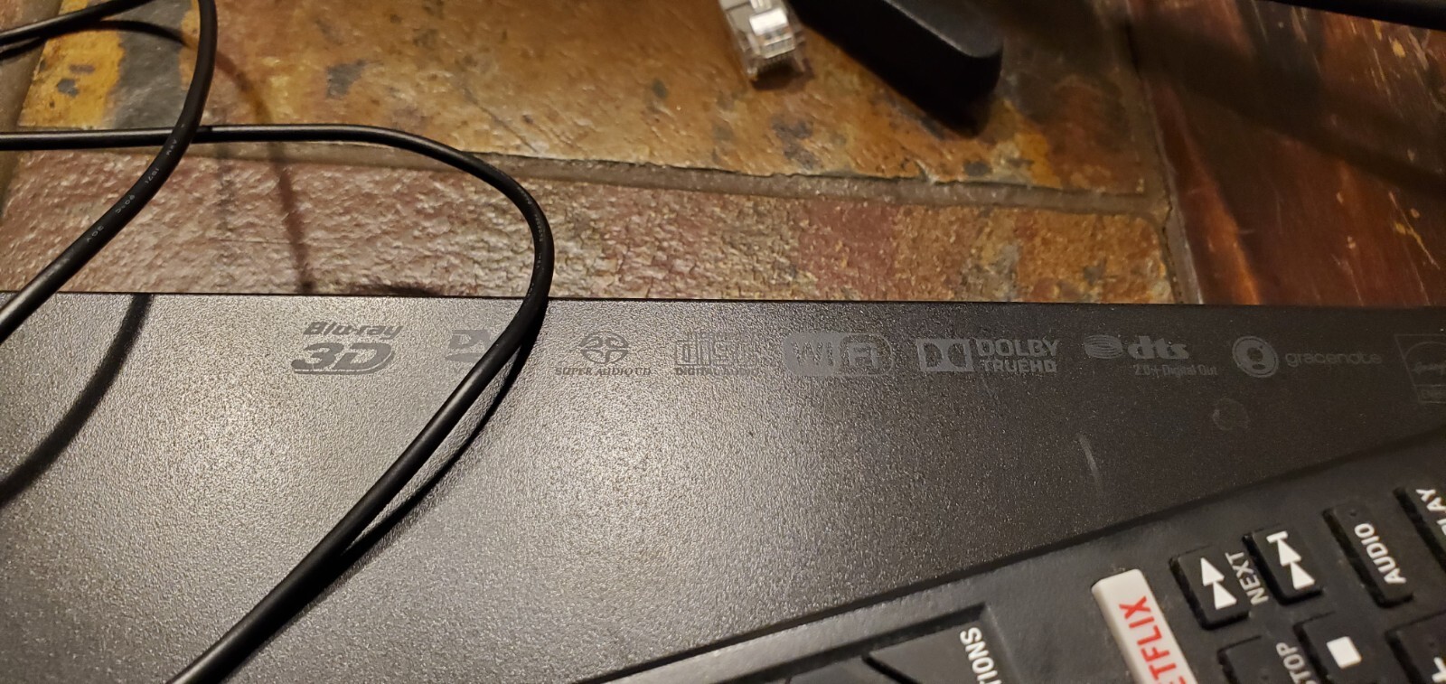 Sony BDP-BX650 4K UHD Upscale 3D Blu-ray Player W/ Remote & Power Cord Working