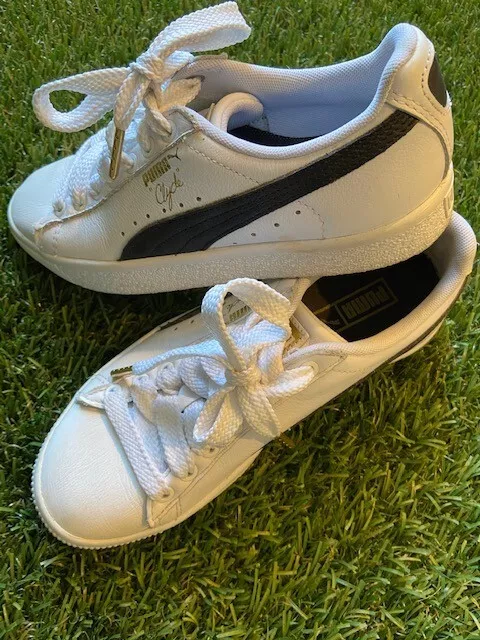 Immaculate condition Puma Clyde White Black Leather Sneakers Women s 5.5