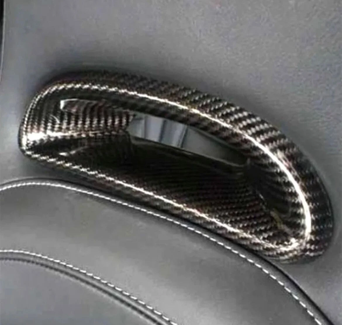 Cover in VERO CARBONIO per poggiatesta sedili Fiat 500/595/695 Abarth - Foto 3 di 4