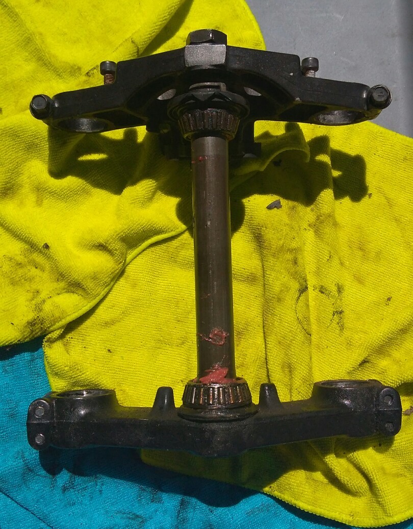KAWASAKI ZX 750 ZX750 NINJA TRIPLE TREES Full BEARINGS FORK CLAMP