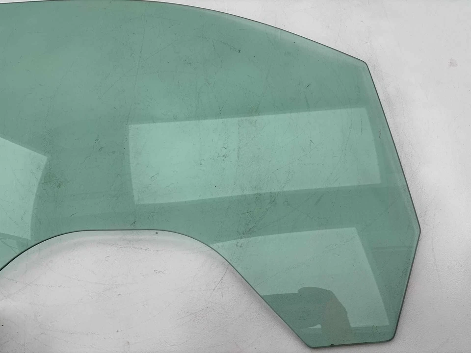 Chevrolet Tahoe 2015-2020 puerta delantera derecha del lado del pasajero ventana vidrio OEM Foto 3 de 4