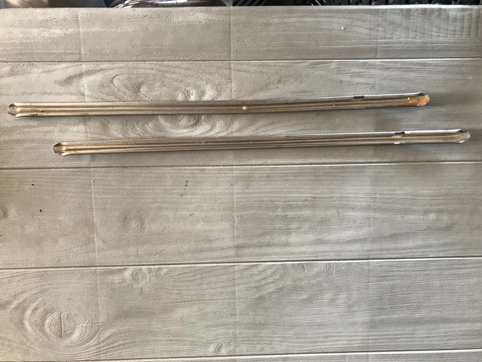 Kawasaki KH, S3, 400, Paire de Baguettes de selle. - Photo 2/4