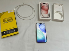 Apple iPhone 15 - 128GB - Rosé (Ohne Simlock) + 11 Cover ,  davon 1 x Coach