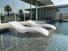 LARGE MODERN POOL LEDGE LOUNGERS