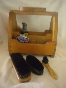 vintage wood shoe polishing box kit/stand brushes polish